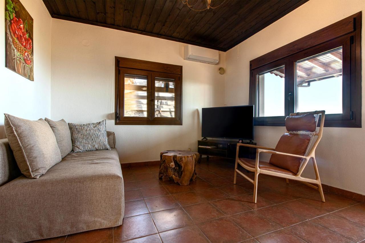 Casa Del Olivar Develíkia Exterior foto